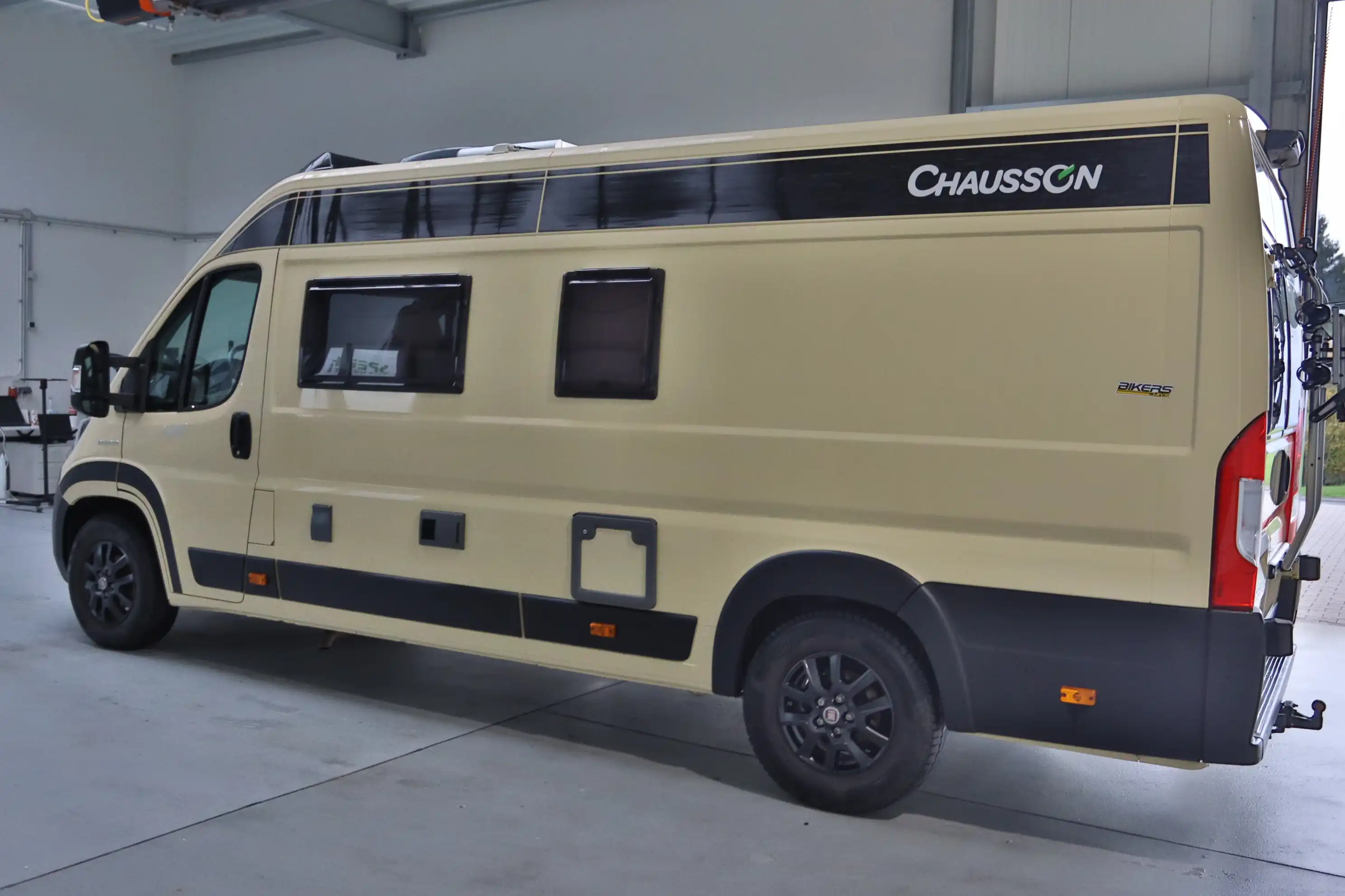 CHAUSSON V 697 Anniversary Edition